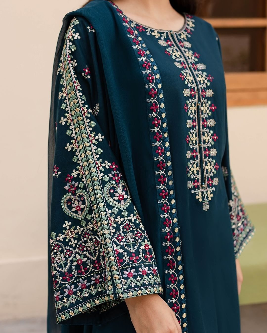 3PC EMBROIDERED DHANAK SUIT - RO-624